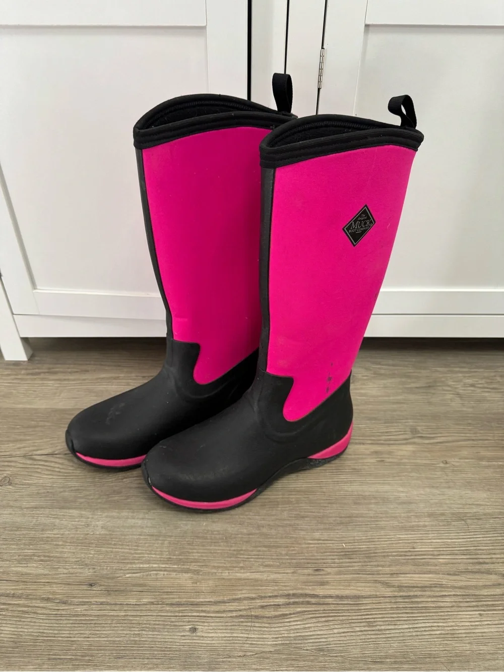 The Original Muck Boot Company Women's Arctic Adventure Tall Boots Sz 11 Pink.